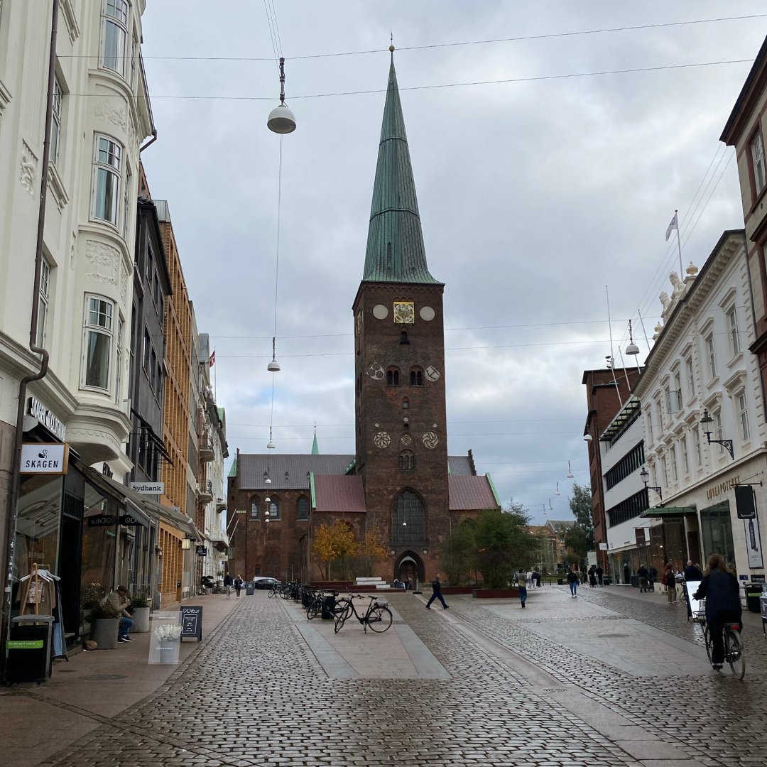 Murray_McDavid's tweet photo. Skรฅl, #Denmark! ๐ฅ
Dean had an absolute blast at the #MacY Rum & #WhiskyFestival! ๐ Thanks to everyone who joined us ๐
Vi ses snart! ๐
#MurrayMcDavid #ArtofMaturation #InspiredScotchWhisky #Whisky #Scotch #ScotchWhisky #RomOgWhiskyFestival #MMDEvents #WhiskyLovers https://t.co/QcCDC3bbMc