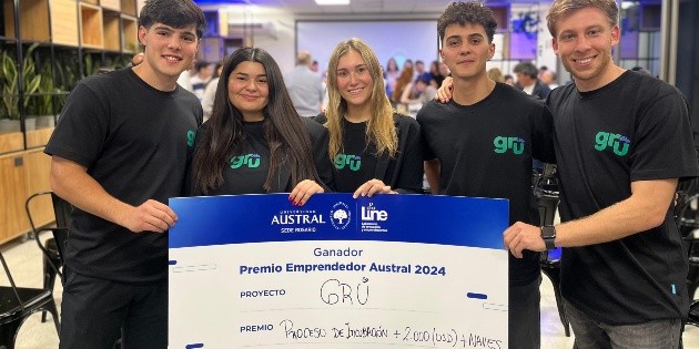 Ecos365 (@ecos365) on Twitter photo 📊 Premio Emprendedor Austral: todos los ganadores de una iniciatitva que forma líderes: <a href="/australrosario/">Universidad Austral</a> distinguió proyectos que reflejan el espíritu emprendedor de los #estudiantes. #Ideas y #soluciones innovadoras dlvr.it/TG3S0q 👈🏽 Más Info 📊 Premio Emprendedor Austral: todos los ganadores de una iniciatitva que forma líderes: <a href="/australrosario/">Universidad Austral</a> distinguió proyectos que reflejan el espíritu emprendedor de los #estudiantes. #Ideas y #soluciones innovadoras dlvr.it/TG3S0q 👈🏽 Más Info