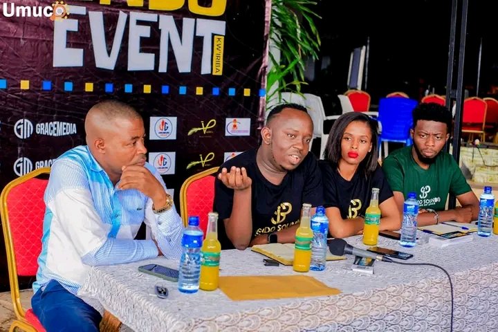 Maniabaegirl's tweet image. Hello ma People ❤,

Umurwi @ipendo_sound waraye ushize hanze indirimbo yabo nshasha bise "Simba wa Yuda"

mugihe  bari bahejeje kugira conférence de presse bamenyesha ivyigiteramo cabo kizoba le 15/12/2024 Muri #LifeCenter 

MURAHAWE IKAZE💃🥳

Link :youtu.be/0bJXmWqmF3o?si…