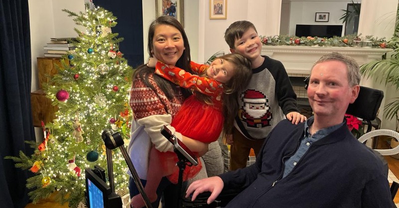 mndassoc's tweet photo. ''I couldn’t bear the thought I wouldn’t be able to communicate with my family"

Meet Eoin, his wife Jenny, and their children, Liam and Roisin. In June 2020 Eoin was diagnosed with #MND aged 38.

Please give a gift today to help others bank their voice before it’s too late.