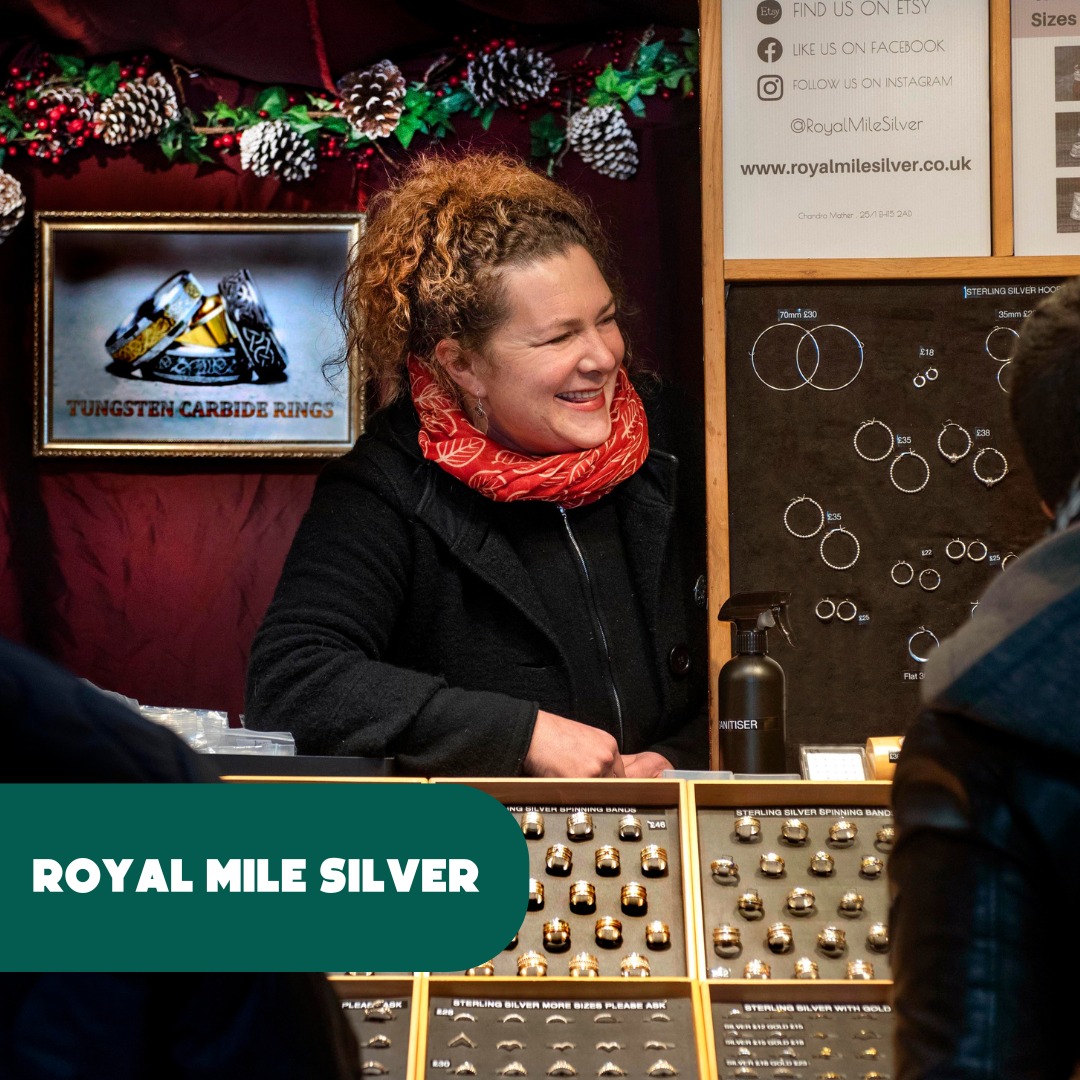 Edxmas's tweet image. Time for more traders! 🎁

Whether your looking for Christmas presents or a wee treat for yourself, the markets have it all 🧦

Keep an eye on our website edwinterfest.com/edinburgh-chri…