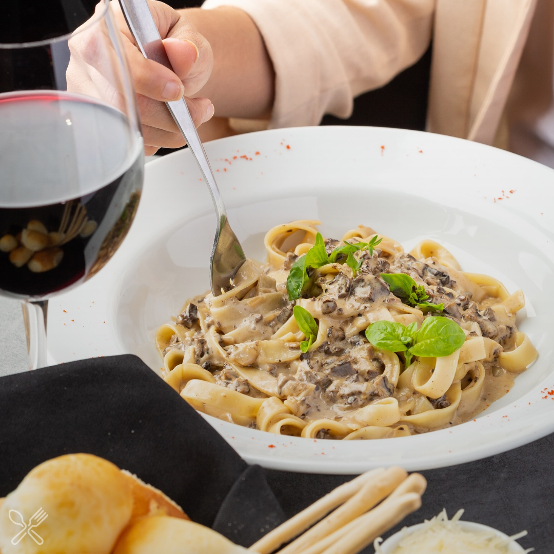 Hoy es un buen día para que elijas la pasta que más te guste!

Encontra las más ricas pastas en el <a href="/bolsi/">El Bolsi</a>.

Reserva con RESTÓ 📲 resto.com.py