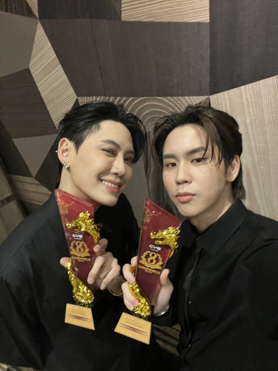 Prem_space's tweet photo. We got this reward because of you guys. Thank you so much🥦❤️‍🔥
 #BOUNPREMxTHHeadlines2024 https://t.co/Jqet7dlOB3