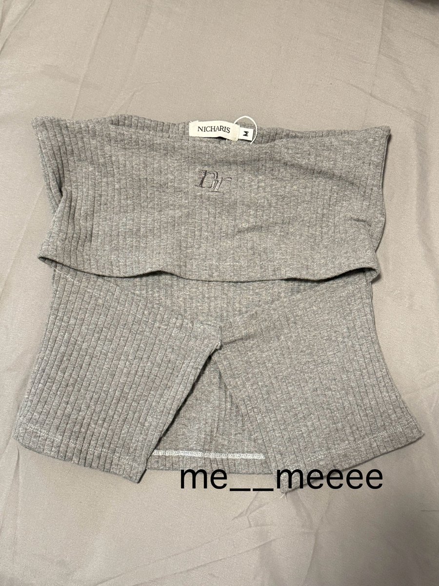 me__meeee's tweet photo. ส่งต่อ ￼NICHARISSHOP เสื้อเกาะอก รุ่น Andy Tube Top สีเทา size M อก33-38 
ราคา 250 บาท 

ขอดูรูปเพิ่มเติมได้ค่า✨
#ส่งต่อเสื้อผ้ามือสองสภาพดี #Nichatisshop #ส่งต่อเสื้อผ้าราคาเบาๆ #ปล่อยต่อเสื้อผ้า #ส่งต่อcintage #ส่งต่อstylist https://t.co/6ostrNFLS3