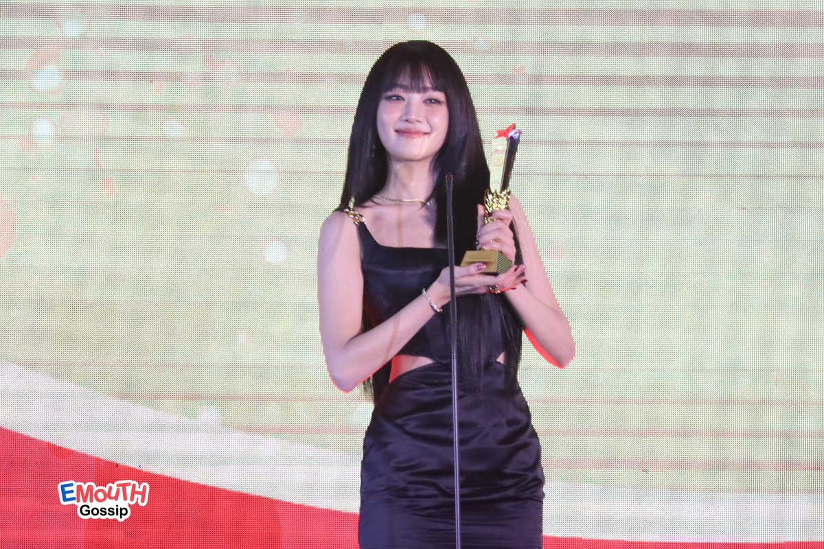 EM_Gossip's tweet photo. ขอแสดงความยินดีกับ #มินนี่ ที่ได้รับรางวัล 2024 Thailand Headlines Person of the Year สาขา THE MOST INTERNATIONALLY INFLUENTIAL SINGER AWARD ในงาน"Thailand Headlines Person of the year award 2024" 🏆✨  

#MINNIE #민니 #GIDLE 
#MINNIExThailandHeadlines
#2024ThailandHeadlines  
#2024泰国年度风云人物