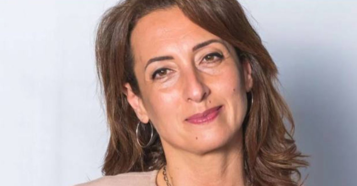 🇪🇸| La Vicepresidenta de Cruz Roja, es la novia del ministro de Exteriores José Manuel Albares.

En tan sólo 2023, Cruz Roja percibió más de 600 millones de euros de subvenciones del Estado