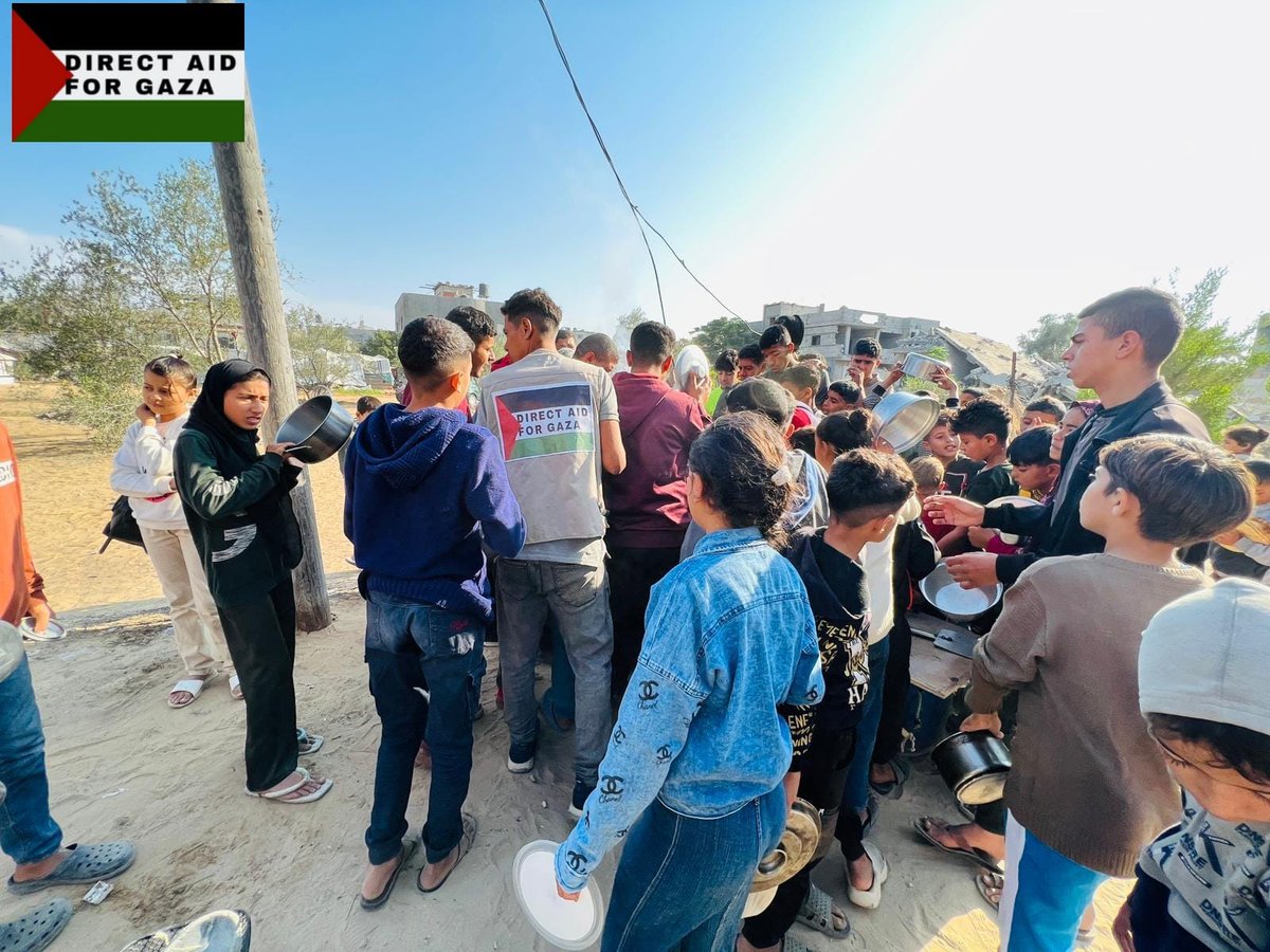 GazaDirectAid's tweet photo. We work to provide food to the displaced in Gaza together to relieve Gaza https://t.co/DqaMzFtIP7