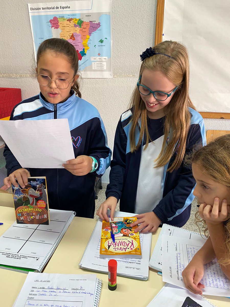 🏍️Arranca el “Club de Lectura” 📚en 4º de primaria. 

A principios de trimestre cada alumno y alumna elige un libro📘 para leer.