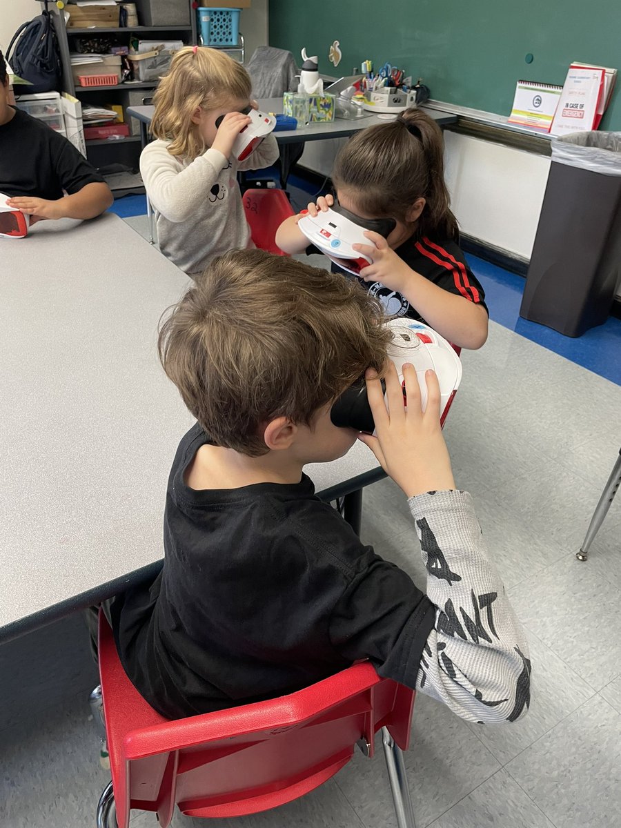 Julie Januszyk tweet media