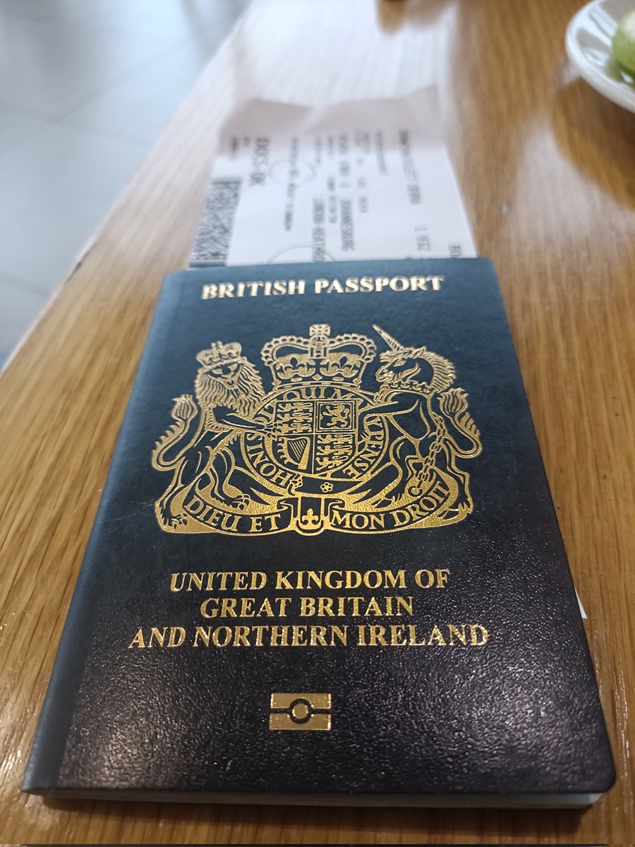 collettdawson's tweet photo. It's time to feed my soul...
#LondonIsCalling
🇿🇦 ✈️ 🇬🇧 https://t.co/wdr2XXGZCu