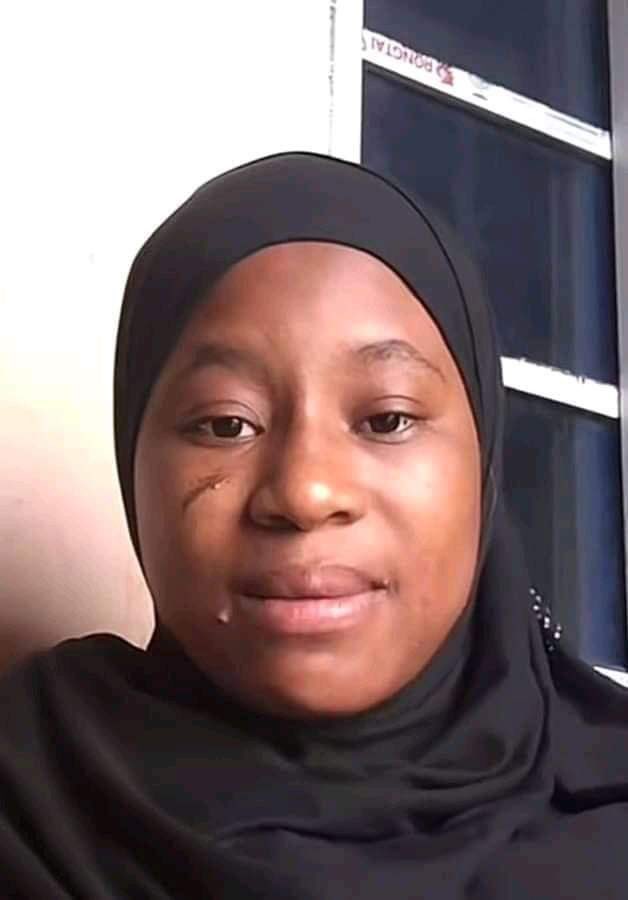 Mrhcasino's tweet image. Where’s Hamdiyya Sidi? Ya kamata hankalim mu ya koma sokoto Kuma 
#frees#HamdiyyaSidi