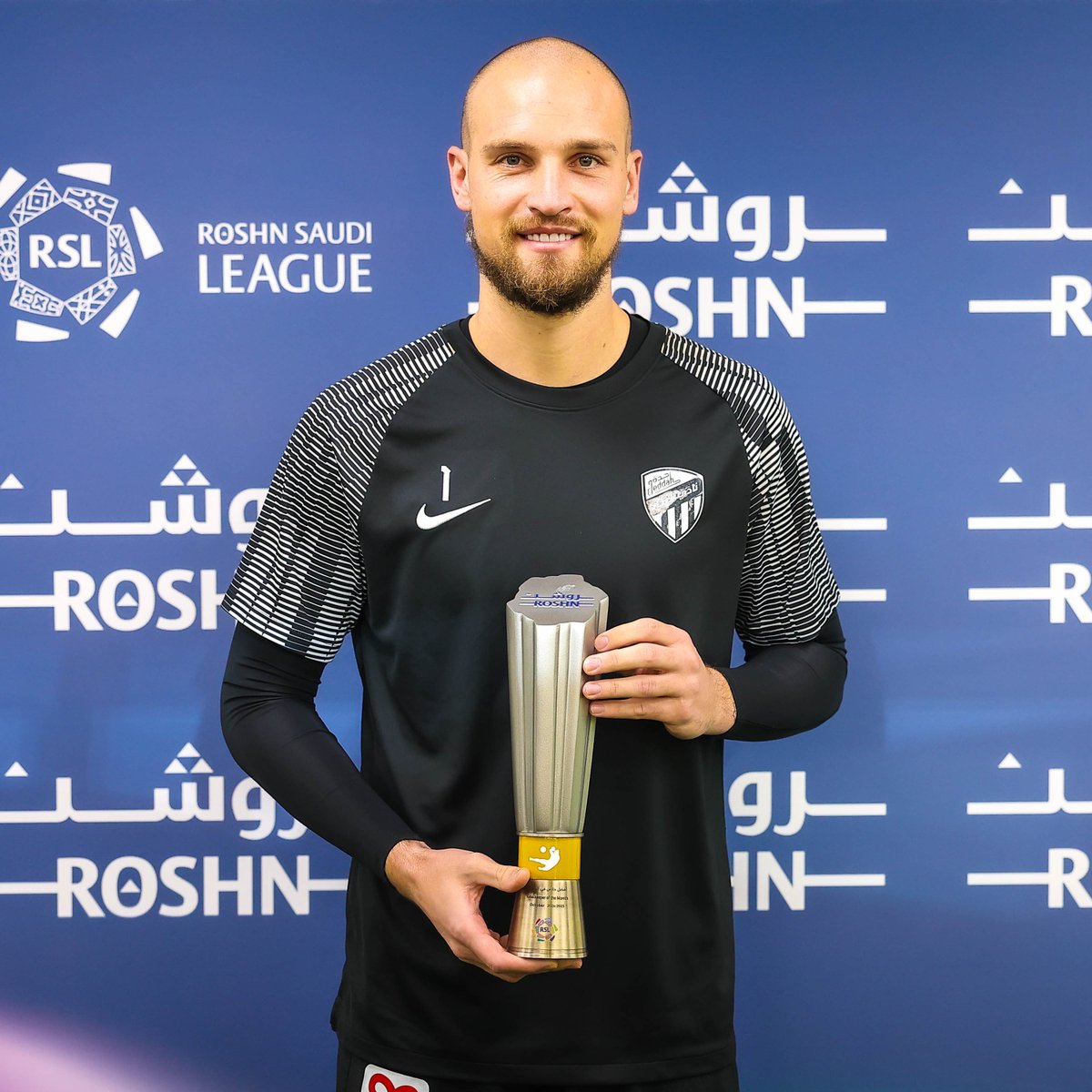ittihad_en's tweet photo. Tigers receive October top performance awards in the #SaudiRoshnLeague🌟🔝 https://t.co/AKJSOL0Soy
