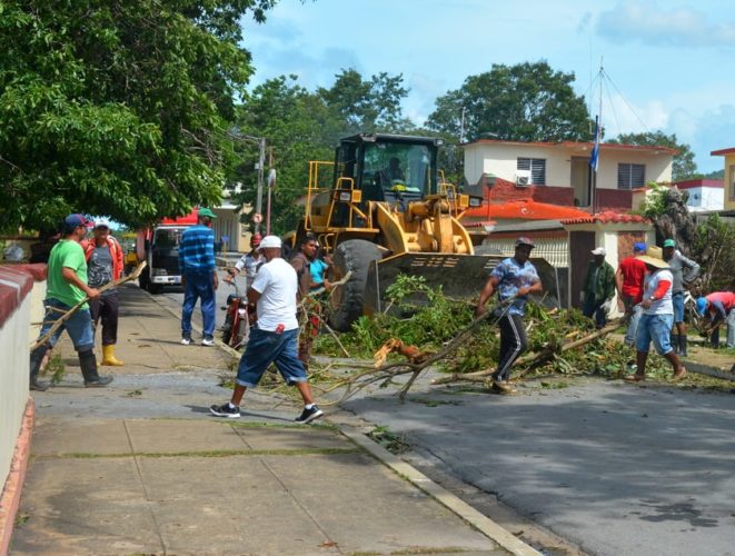 PrensaLatina_cu's tweet photo. El Estado Mayor Nacional de la @CubaCivil 🇨🇺 decidió  pasar a la etapa de recuperación a las provincias de #PinardelRio , #Artemisa , #Mayabeque , #LaHabana  y el Municipio Especial de la #IsladelaJuventud 

Más en #PrensaLatina 
🔗https://t.co/P6TpBmBLBC https://t.co/FJqRniQIx9