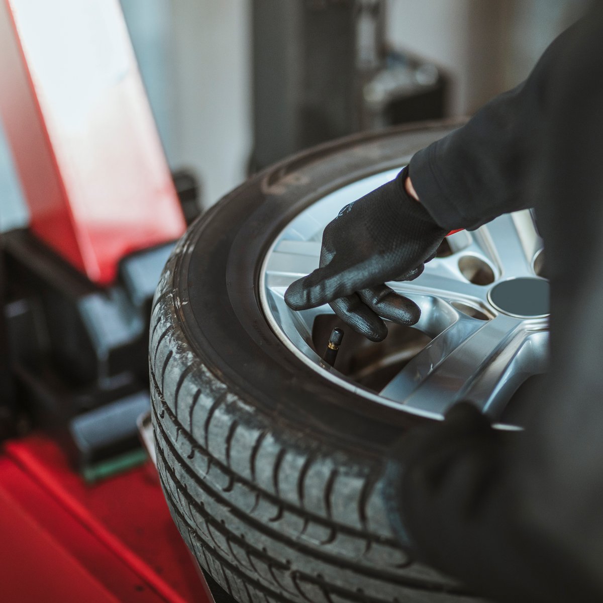 Oak Tyres tweet media