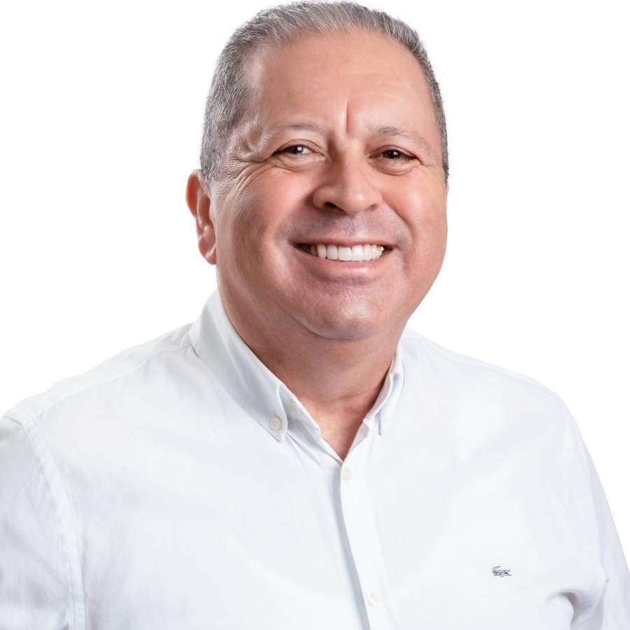 antamanece's tweet photo. #Papacaliente ¿Es verdad que el diputado del @pconservador, @EquipoAntioquia, @JaimeACanoM; renunciará a su curul en la @asambleadeant en próximos días? ¿Quién entraría en su reemplazo?#Noticiaendllo https://t.co/c3beFVT4HS