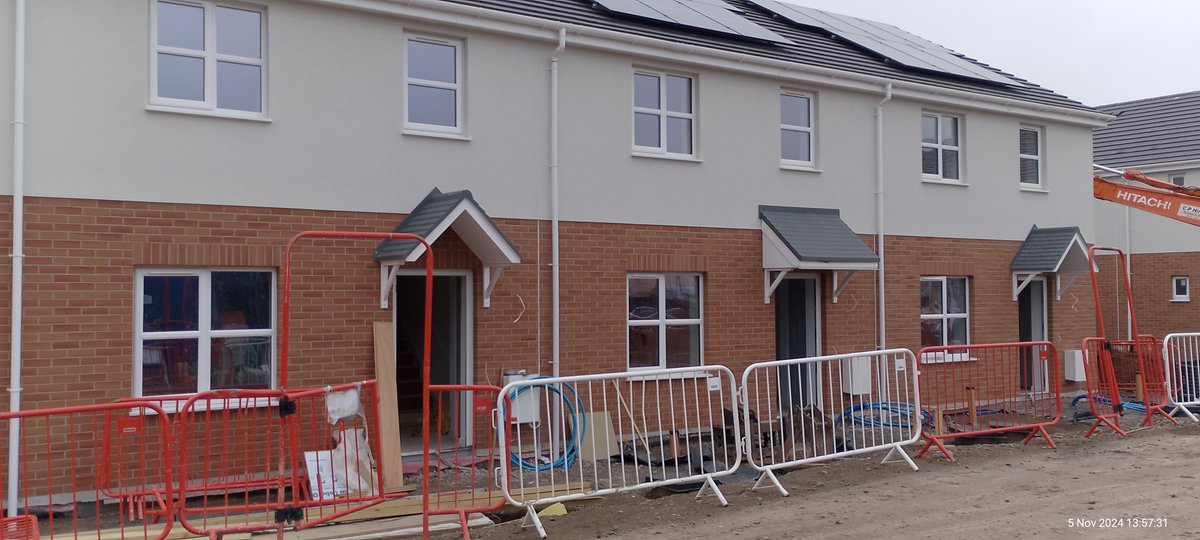 Five new energy efficient #ICF homes in Newport, Wales built using #BuildHomesBetter’s BuildBetter ICF Walling.

It’s great to hear from our client <a href="/MelinHomes/">MelinHomes</a> that each house has achieved a low U value of 0.13W/m2k and an A energy rating.

#BuildBetterICFWalling #BuildBetter