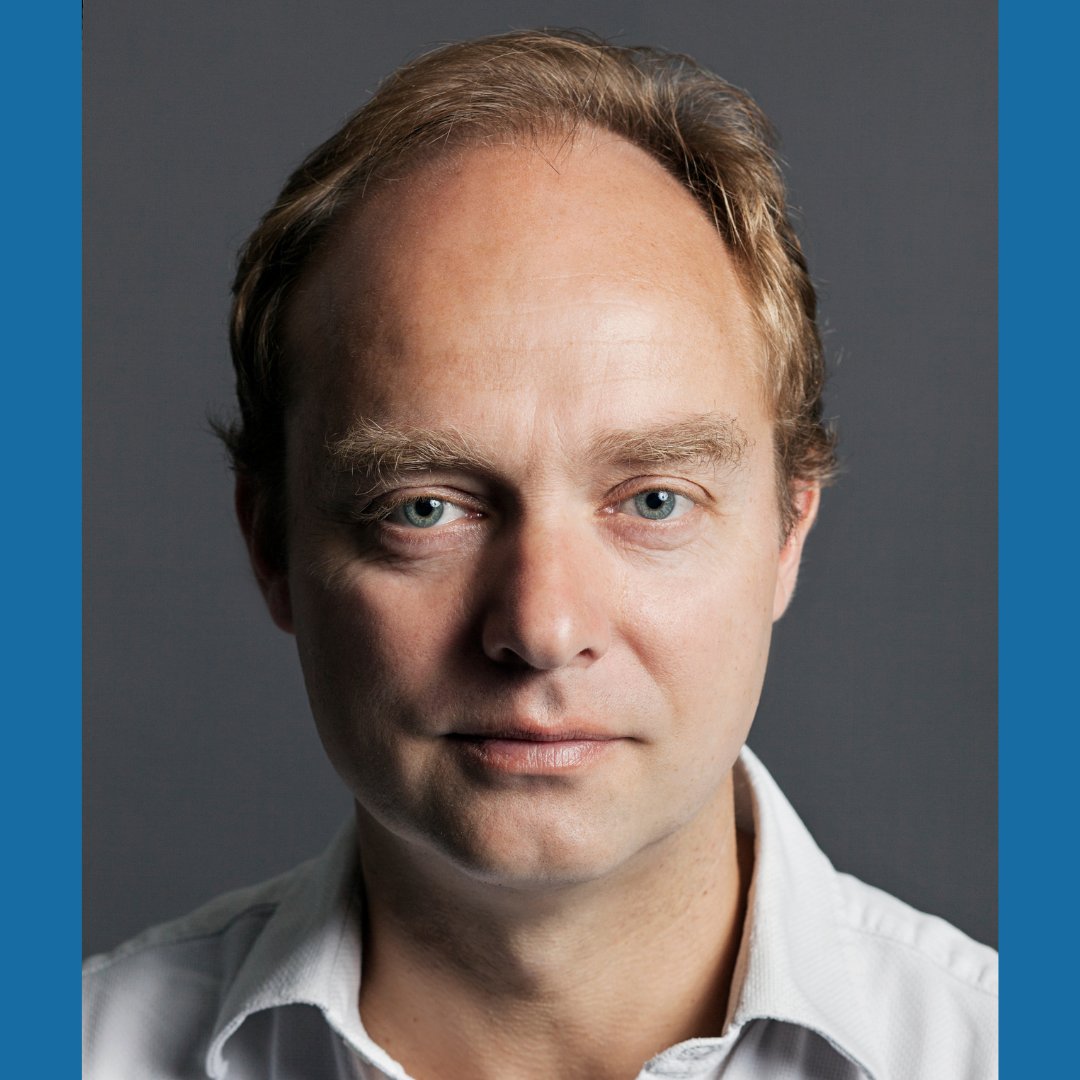 Recent verschenen: 𝘜𝘪𝘵 𝘥𝘦 𝘴𝘤𝘩𝘢𝘥𝘶𝘸 - 𝘋𝘦
𝘋𝘶𝘪𝘵𝘴𝘦𝘳𝘴 1942-2022 van Frank Trentmann.

Voor iedereen die wil begrijpen wat de Duitsers bezielt. 

Vertaald door: Alexander van Kesteren, Auke van den
Berg, Erik de Vries, Wilfried Simons