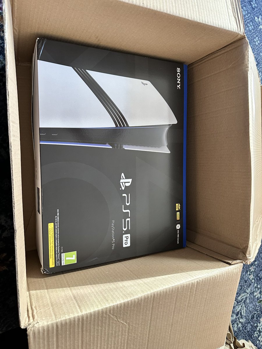 ryanm1701's tweet photo. It arrived https://t.co/ZBMkdKlXI0
