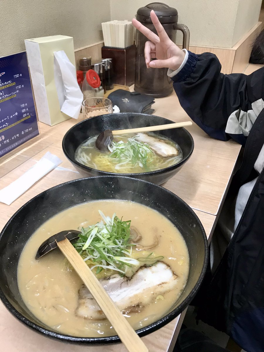 Ez_0110's tweet photo. 今日は初札幌ラーメンと地元の魚屋の安さと品揃えに驚かされた
あと北海道シーバスいねーからプレ値ついてるシーバスルアークソ安くてめっちゃ買った！ https://t.co/Mi0L6HmTtp