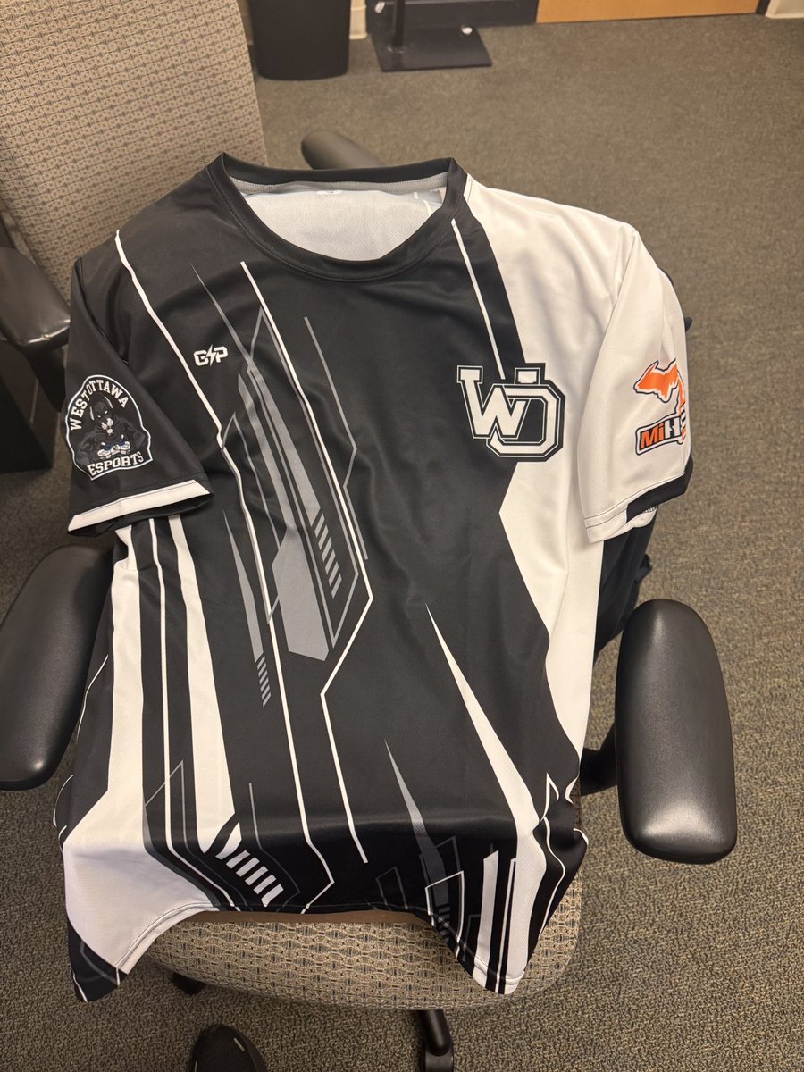 Our jerseys have arrived!!!!! <a href="/guardianproline/">Guardian Proline</a> absolutely CRUSHED it with this design &amp; it is extremely comfortable #wohs #westottawa