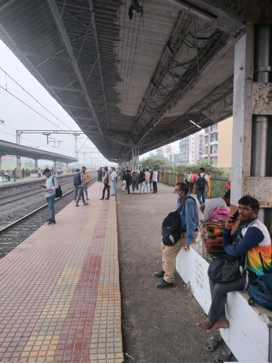 Position of Navade stn on the Panvel-Diva line waiting for the passenger train, frequency of trains during wee hours of office closure  needs to be increased. Only 1 passenger during the 4-6 pm window from Navade road which is further delayed <a href="/drmmumbaicr/">DRM Mumbai CR</a> <a href="/RailMadad/">RailMadad</a> <a href="/RailwaySeva/">RailwaySeva</a>