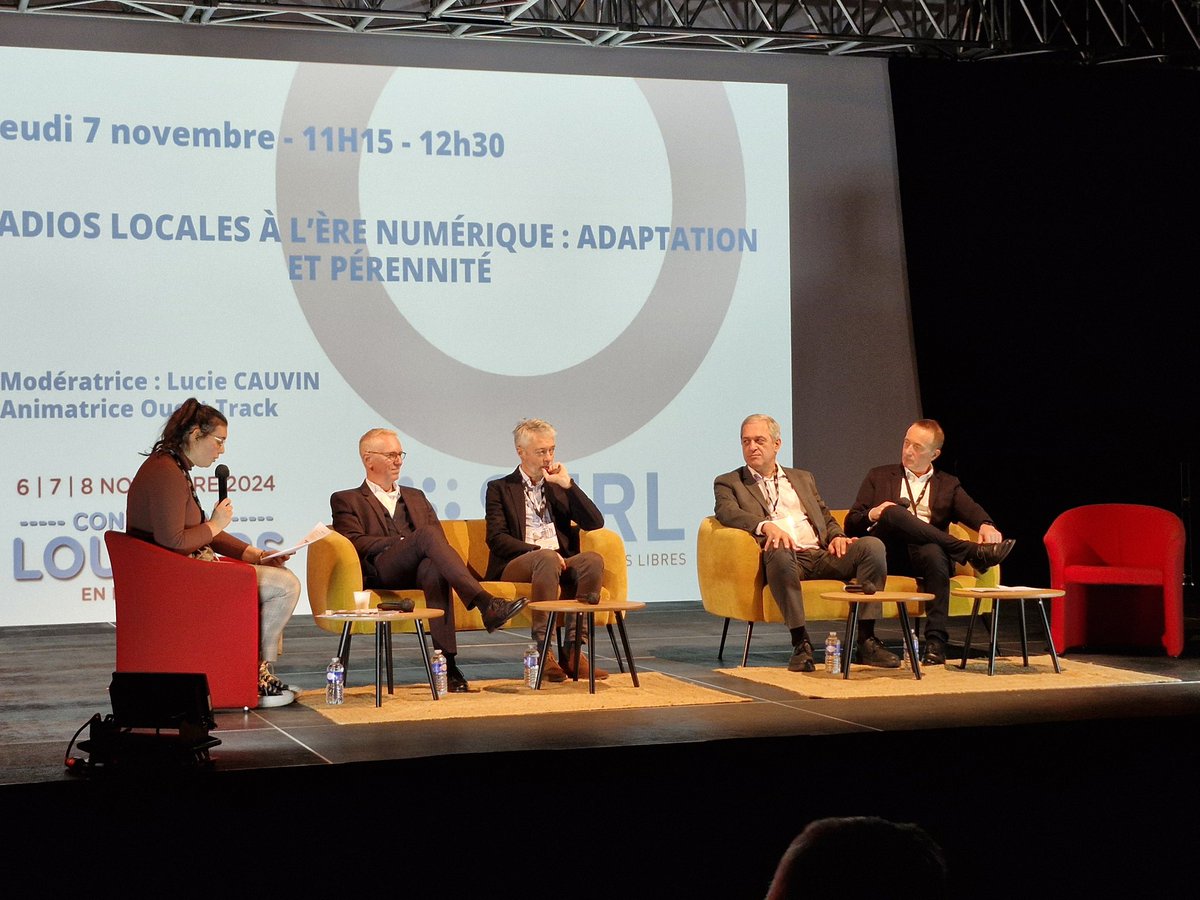 godechot's tweet photo. 📻A #Louviers ce matin au congrès des radios associatives du @snrlfr pour échanger sur le livre blanc, l’avenir de la #radio numérique #DABPlus et #internet. Merci pour l’accueil ! @Arcom_fr https://t.co/G91NNMufM2