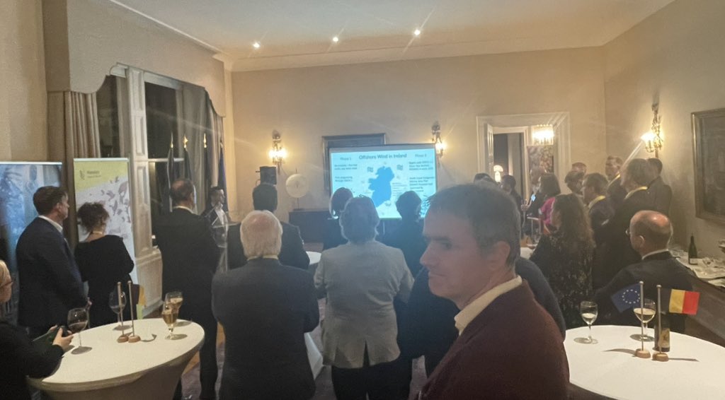 K2Vlierberge's tweet image. Thrilled to welcome many 🇧🇪 #ORE companies to #WEITradeShow in #Dublin.

🙏 @ESBGroup &amp;amp; @RWE_UK for the interesting visit &amp;amp; exchanges on strengthening 🇧🇪🇮🇪 cooperation.

Kicking-off with a successful network event @FIT_agency @WindEnergyIRL @BlauweCluster &amp;amp; @Dept_ECC.