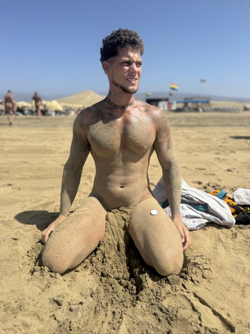 1 pic. On IG: https://t.co/optMYX670F  VS  On ONLYFANS: https://t.co/tpX7NiV40G  🎮What Is Your Choice