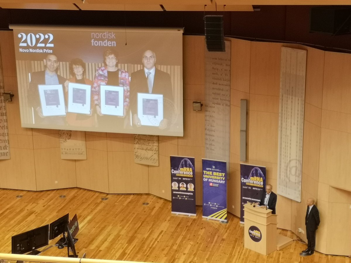 prazsi1's tweet photo. An exciting conference on #mRNA is happening now at the #UniversityofSzeged, with  #DrewWeissman : https://t.co/LxXXXVVmQy