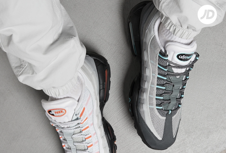 Must have fall sneakers sneakers for 2024 now at JD Sports 🪶! Read more here ➡️snkrjg.rs/azmP68