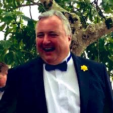 RealShanCothi's tweet photo. Diolch John Eifion am sgwrs hyfryd yn edrych mlan at yr Wyl Gerdd Dant yn yr Wyddgrug Sadwrn yma @CerddDant #Wyddgrug #GwylAled Bydd na Dlws/Gwobr newydd hefyd er cof am Aled Lloyd Davies. Cofiwch am raglen uchafbwyntiau @BBCRadioCymru am 4yp Ddydd Sul https://t.co/l7ArO4Iizo