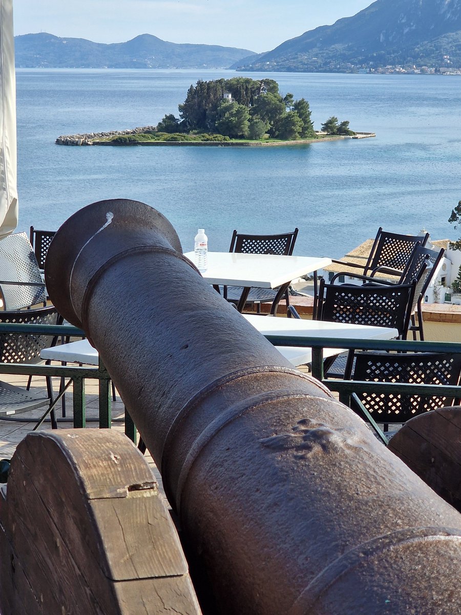 Corfu_Hotels's tweet photo. Знаменитое место Канони и напротив мышиный остров (Понтикониси). 🏝️Путешестви
⛱ Читать далее: https://t.co/HE2c8jiYBR
.
.
.
#женскийдень #международныйженскийдень #усилияженщин #оставайтесьдома #оставайтесьвбезопасности #путешествуйтезавтра #продолжайтемечтать #путешествуйте https://t.co/LlAPCPev3r