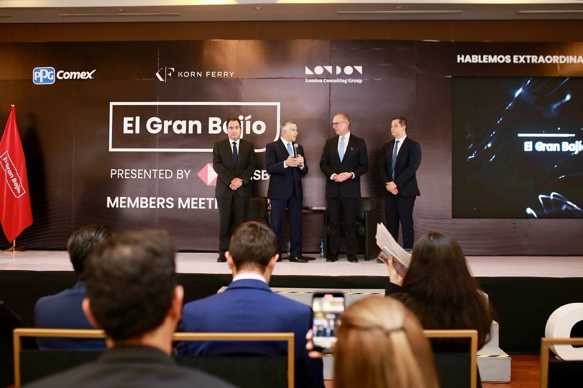 <a href="/mdelprete/">Marco Del Prete</a> de la <a href="/SEDESUQro/">SEDESU QUERÉTARO</a>, participó en el panel “30 años de desarrollo económico y el reto del desarrollo sustentable”, realizado durante la cuarta edición de “El Gran Bajío Members Meetings”. buff.ly/40CnBwx