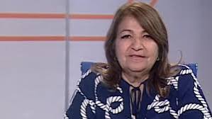 vivassantanaj_'s tweet photo. Yelitze Santaella y Héctor Rodríguez, la primera una neoanalfabeta en todos los términos, mandó a los docentes a vender plátanos, el segundo un narcisista, persigue a los docentes, otro individuo ignorante del tema educativo. Ambos destruyeron la carrera docente y la educación https://t.co/RPd5kIa47N