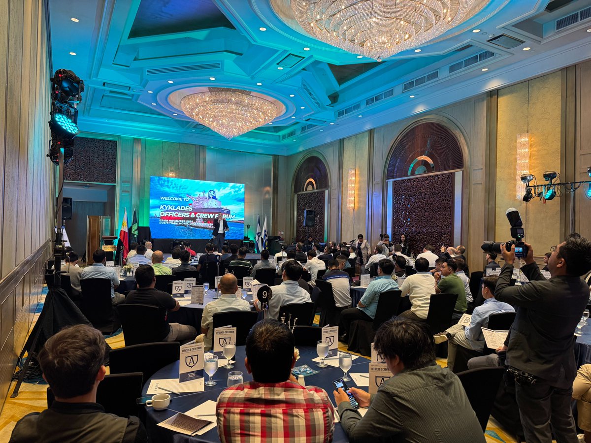 Oceanic_MS's tweet photo. Our Oceanic Hospitality Training Centre Team attending the Kyklades Maritime Officers &amp; Crew Conference in Manila, Thursday 7 November.
It is always a great pleasure attending our Clients' Crew Conferences and discussing with them about our services and support we can provide. https://t.co/1jQl0bbO1l