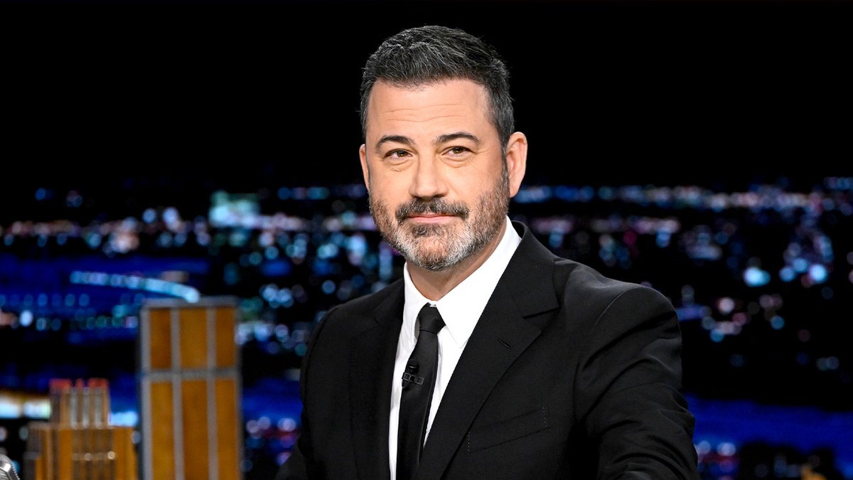 FoxNews's tweet photo. LIVE UPDATES: Jimmy Kimmel fights back tears while lamenting Donald Trump's win
https://t.co/NW9JpxjoG4 https://t.co/TnarBJJ7FV