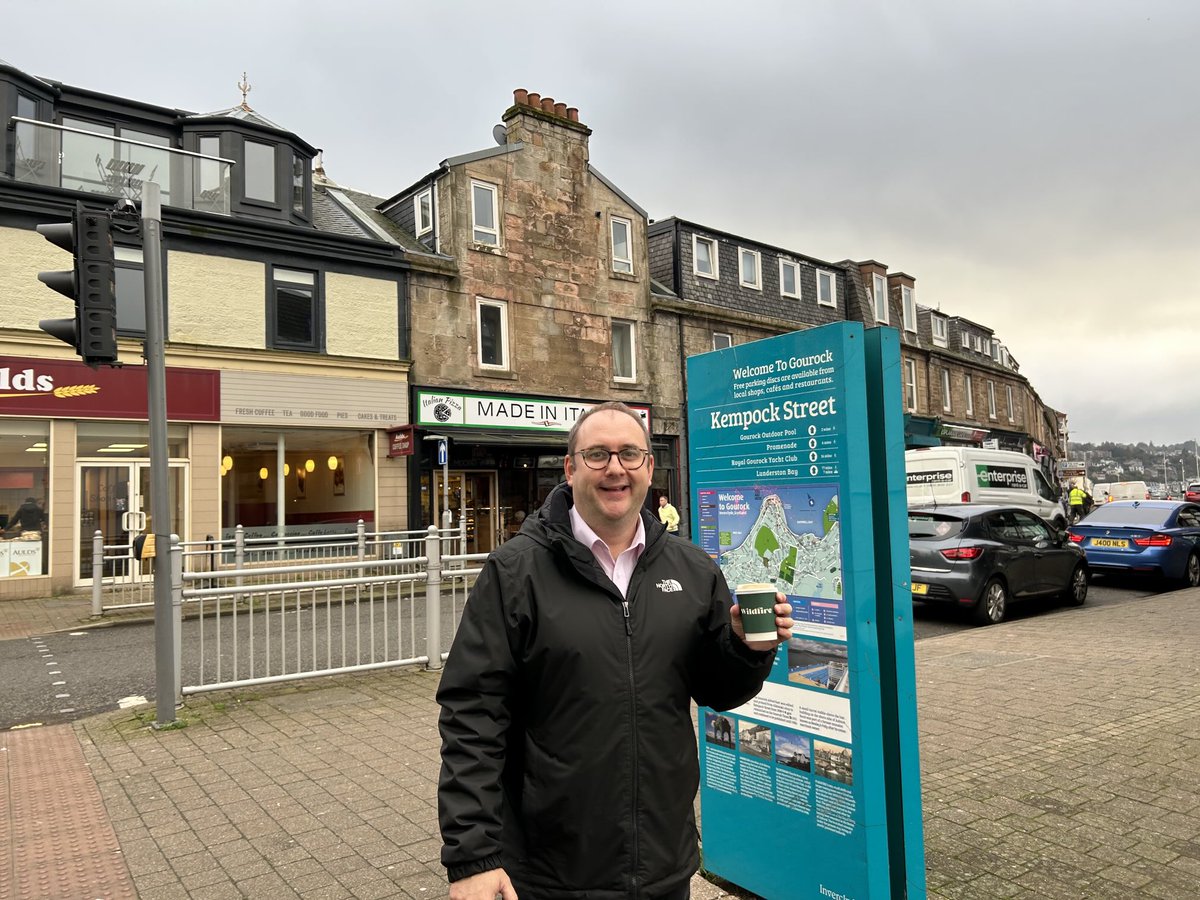 Alison_S_Taylor's tweet photo. ⁦⁩ ⁦With ⁦⁦@InvLabourGroup⁩ out in #Gourock today. 
Supporting fab by election candidate Ian Hellyer ⁦@4Gourock⁩. Polls close at 10pm.
With ⁦@PFOKane⁩ &amp; fabulous ⁦@ScottishLabour⁩ volunteers all out today for Ian who will be a great Councillor. https://t.co/lGZPmXJp3V