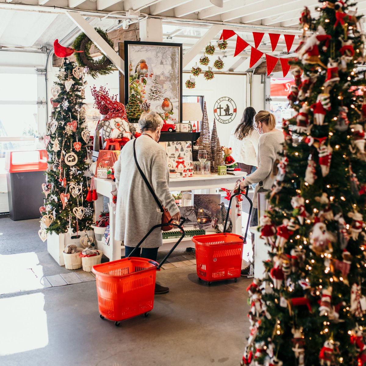 We’re feeling festive 🎅

Visit our beautiful Barn Market to find everything you’ll need for the best Christmas ever - gorgeous gifts, stocking stuffers, fabulous foods, and delightful décor.

Barn Market and Bakery open daily 9-5 until Christmas.
Farm | Food | Family | Festive