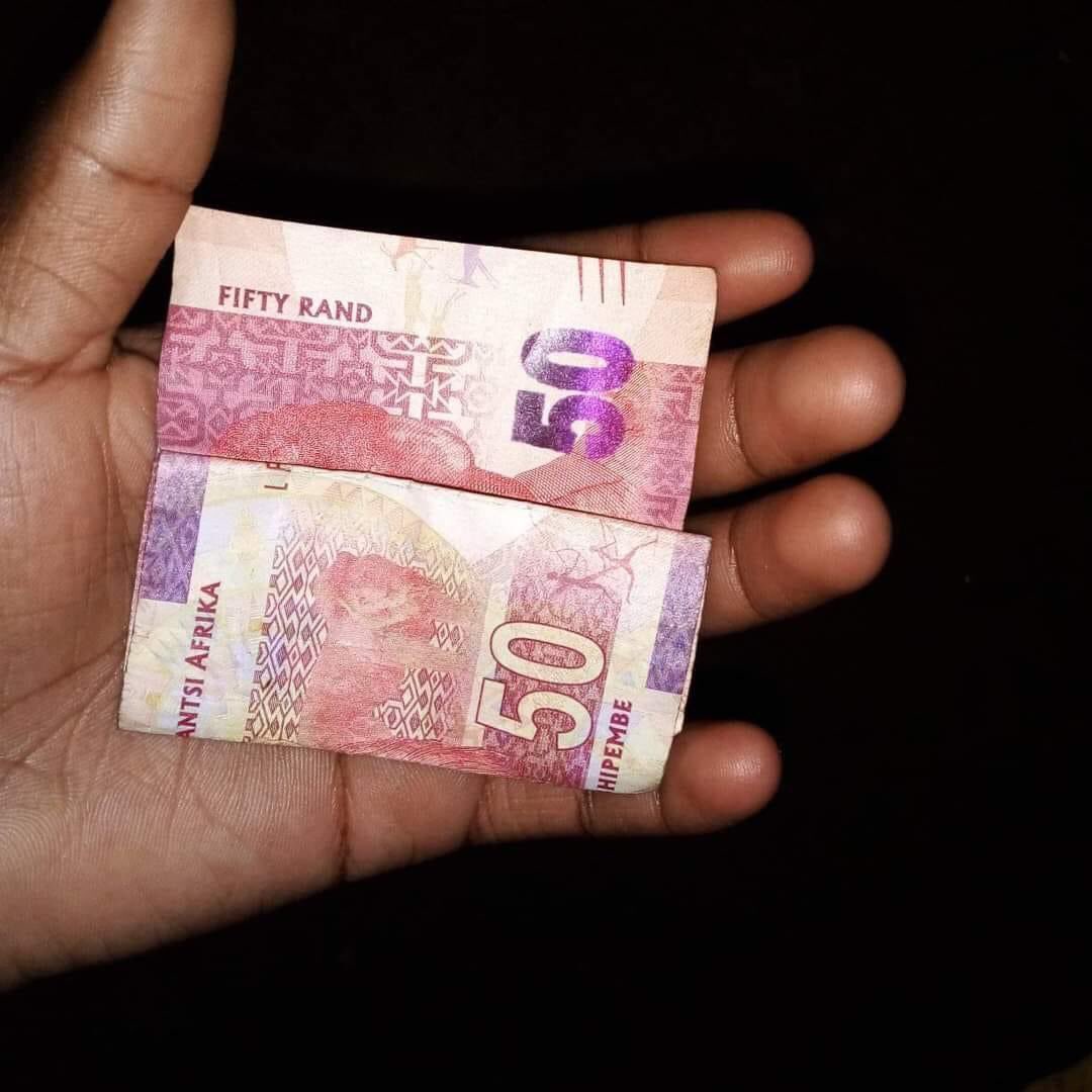 Ngwanases's tweet photo. 🔌

Gents, Only!
R10.00 Change https://t.co/ht5VifRhjn