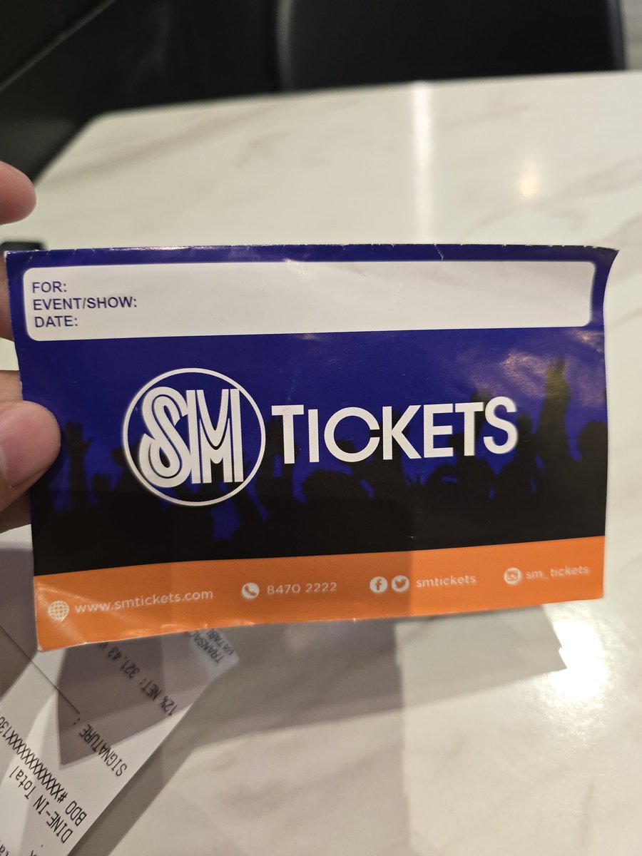 ervahn's tweet photo. @Dudeparechong2 Legit. Got 2ne1 ticket https://t.co/wXAEBXI6YM