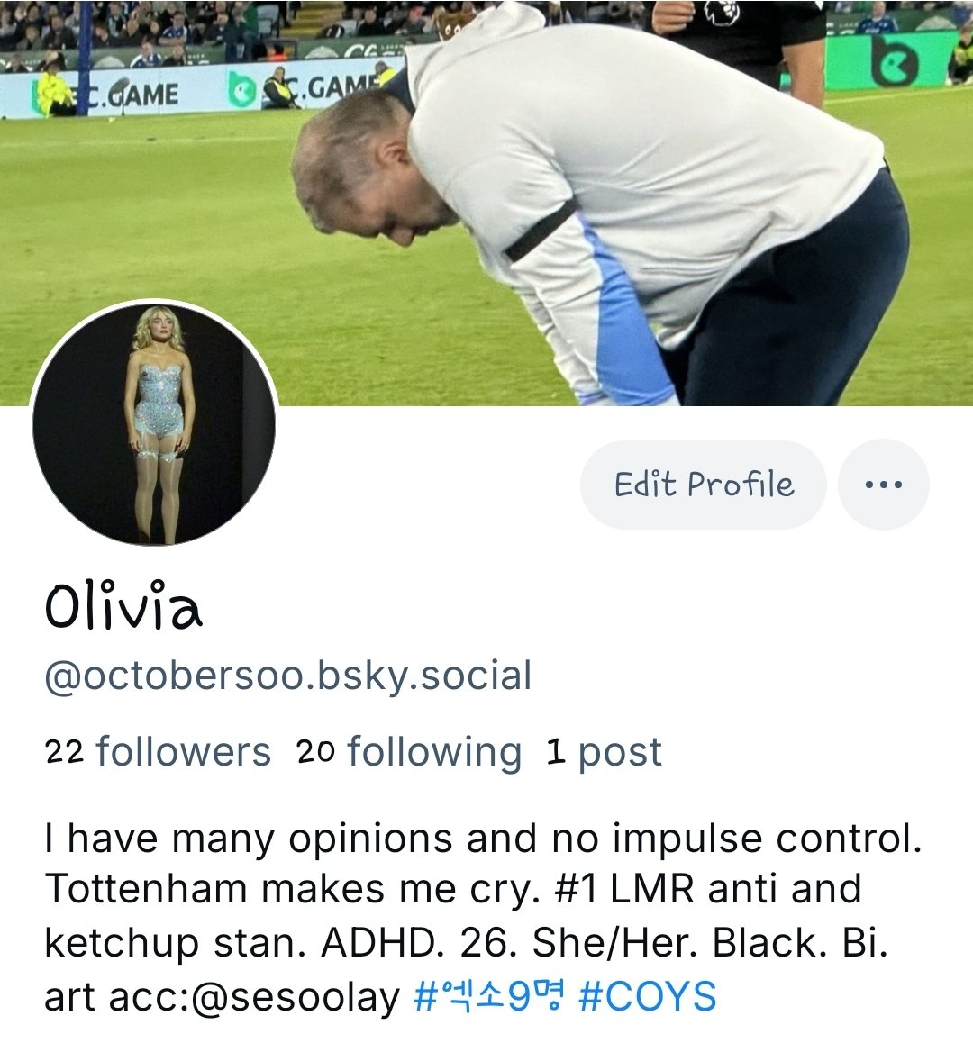 Olivia// MAMA (1:22) ☽̶☾ tweet media