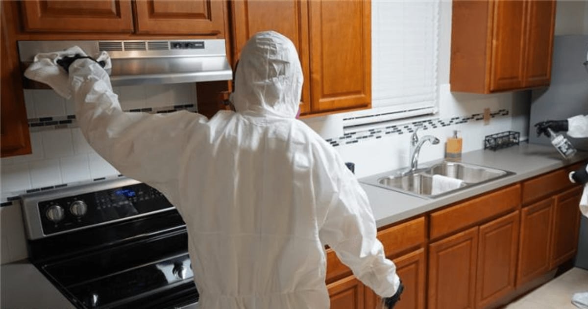 Storms can bring devastation, but don’t let rogue contractors add to your worries! 🌪️ Always choose a trusted restoration partner who puts your needs first. tinyurl.com/yksjs4es #PaulDavisRestoration #DisasterRelief