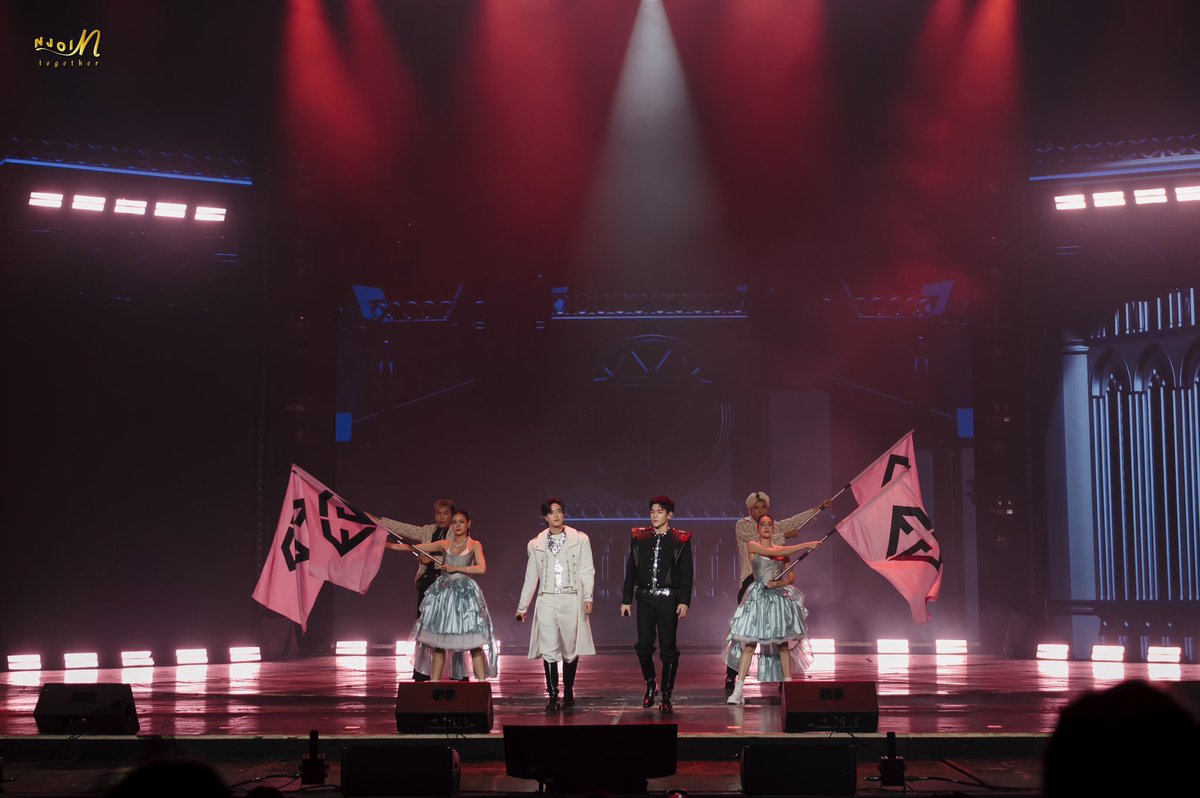 NJoin2023's tweet photo. [GEMINI FOURTH RUN THE WORLD CONCERT IN VIETNAM]

Thank you for making this moment truly special and unforgettable. Your presence has filled it with so much meaning 💕

#GFRunTheWorldConcertinVN https://t.co/ctSPTggBNg