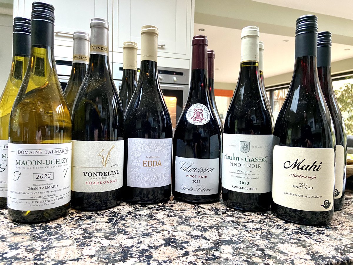 Here is one for the #Chardonnay #Pinotnoir #Burgundy lovers 😎🍷the <a href="/WaudWines/">Waud Wines</a> autumn taster case for #wineclub #members yum yum <a href="/foodandwine/">Food & Wine</a> <a href="/WineEnthusiast/">WineEnthusiast</a> <a href="/TheWineWrite/">The Wine Write</a> <a href="/CourtierWine/">The Wine Geek</a> <a href="/thewinesinger/">Charles Metcalfe</a> <a href="/wtp1962/">bill pollard</a> <a href="/charleswaud/">Charles Waud</a>