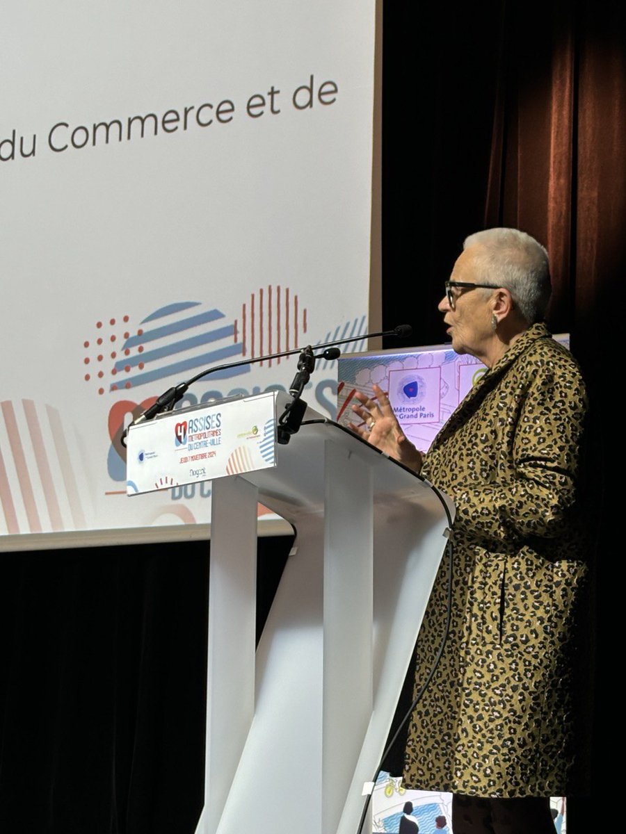 FrancoiseGatel's tweet photo. J'étais ce matin aux 4e Assises métropolitaines du Centre-Ville #AMCV, organisées conjointement par la @GrandParisMGP et l’association @MonCentreVille à Nogent sur-Marne.

Cet évènement axé sur la redynamisation des centres-villes de la métropole par les halles et marchés rassemble chaque année depuis 2021 maires, élus et techniciens, experts pour discuter, débattre et partager des expériences sur la gestion des cœurs de ville métropolitains.

J'ai également participé à la remise des Coquelicots d’Or, prix récompensant les communes qui agissent au quotidien pour l’attractivité de leurs centres-villes « dans un esprit de développement durable et d’innovation et une quête de renouveau face au développement du e-commerce ».

@Nogent94130 @patrick_ollier @JacquesJPMartin