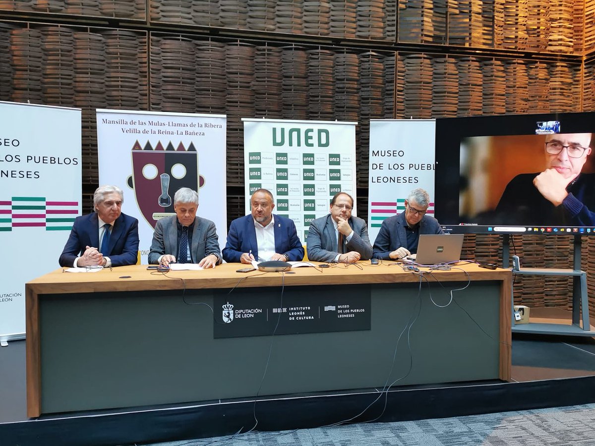 🎭 El presidente de la Diputación de León, <a href="/courel1966/">Gerardo Alvarez C./❤️🇪🇸🇪🇺</a>, pone en valor la tradición de la máscara en el III Congreso Internacional de Mascaradas, que se celebrará del 7 al 9 de noviembre en varias localidades de la provincia. 

➕ℹ️ Más información: dipuleon.es/newsSearchActi…