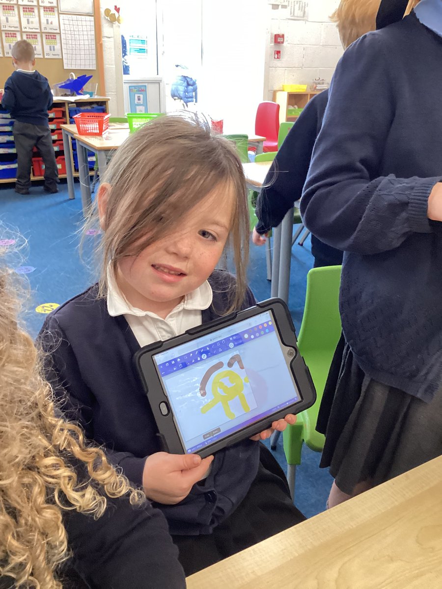 raeburnprimary's tweet image. Alder class are proud to show off their self portraits.  We have been exploring the world of digital art and empowering the children to create their own paintings. 
#RaeburnYear1  #RaeburnComputing