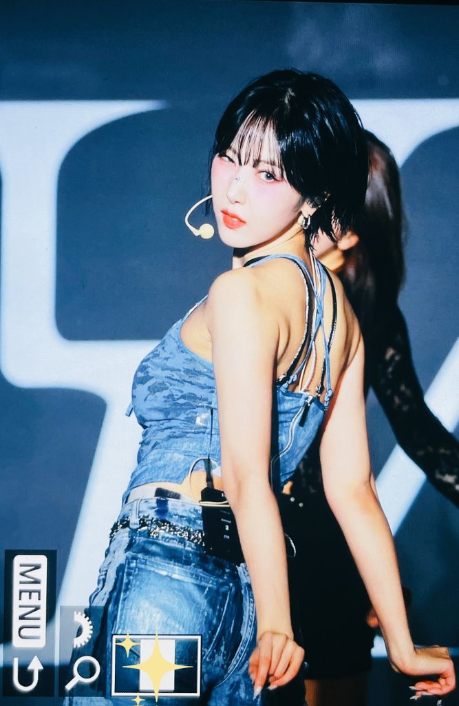 sinblight0603's tweet photo. 241107 SPECIAL STAGE  프리뷰 2

신비(#신비)(#SINB )
#비비지 #VIVIZ 

 hot해 hot 해❤️‍🔥 https://t.co/QbX3XjPr8v