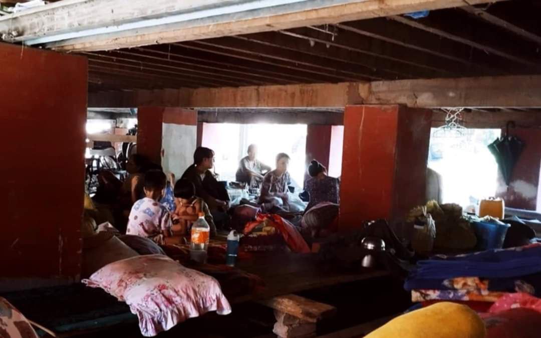 zawmoethant71's tweet photo. The last survivors,in during take over the #InTaw city battle Sagaing Div,& those who were trapped in city's monastery,where military council's soldiers was stationed were raped by #SAC's soldiers on daily basis,said escapes.
https://t.co/aJ5l8orqRa
#2024Nov7Coup https://t.co/Pim3QlK15l