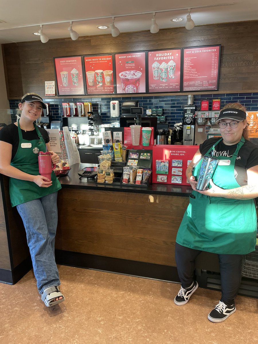 BrandonAtTarget's tweet image. HOLIDAY LAUNCH!🎄⛄️